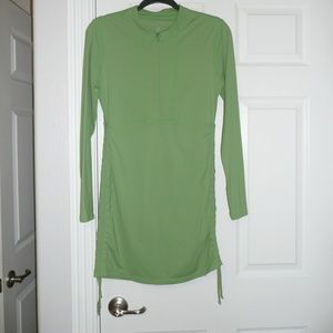 Athleta strechy tunic top